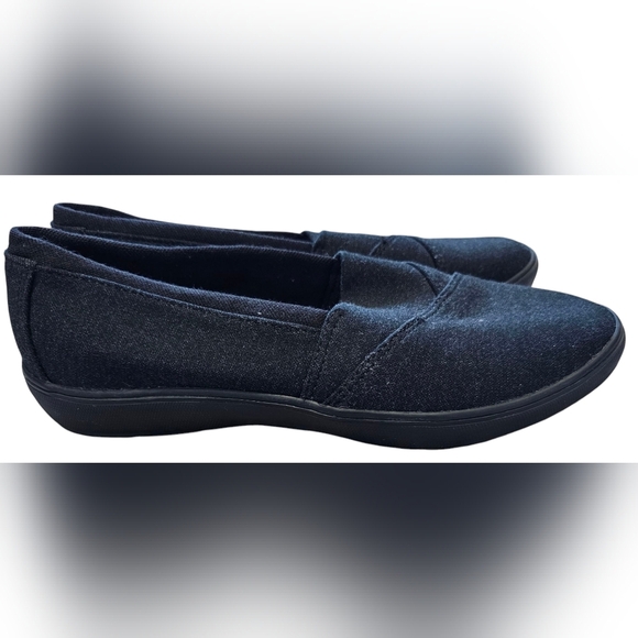 Grasshoppers Women's Black/Charcoal Canvas Slip-On Shoes, Size 7½ - Picture 3 of 7